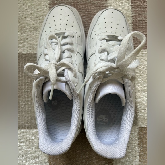 Nike Air Force 1 - Picture 4 of 6